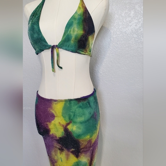 💚5/$25 Tie-Dye 2 Piece Triange Halter Top & Matching Skirt Set Size Medium - Picture 4 of 4
